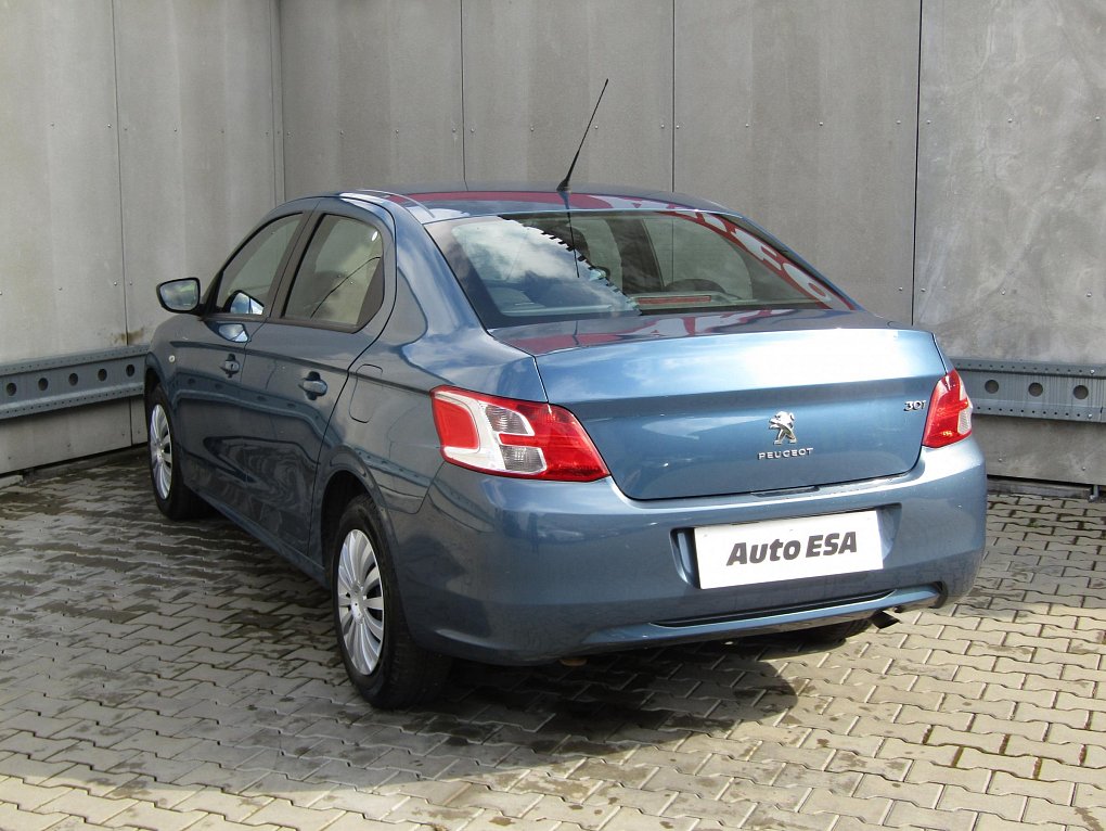 Peugeot 301 1.2 i 