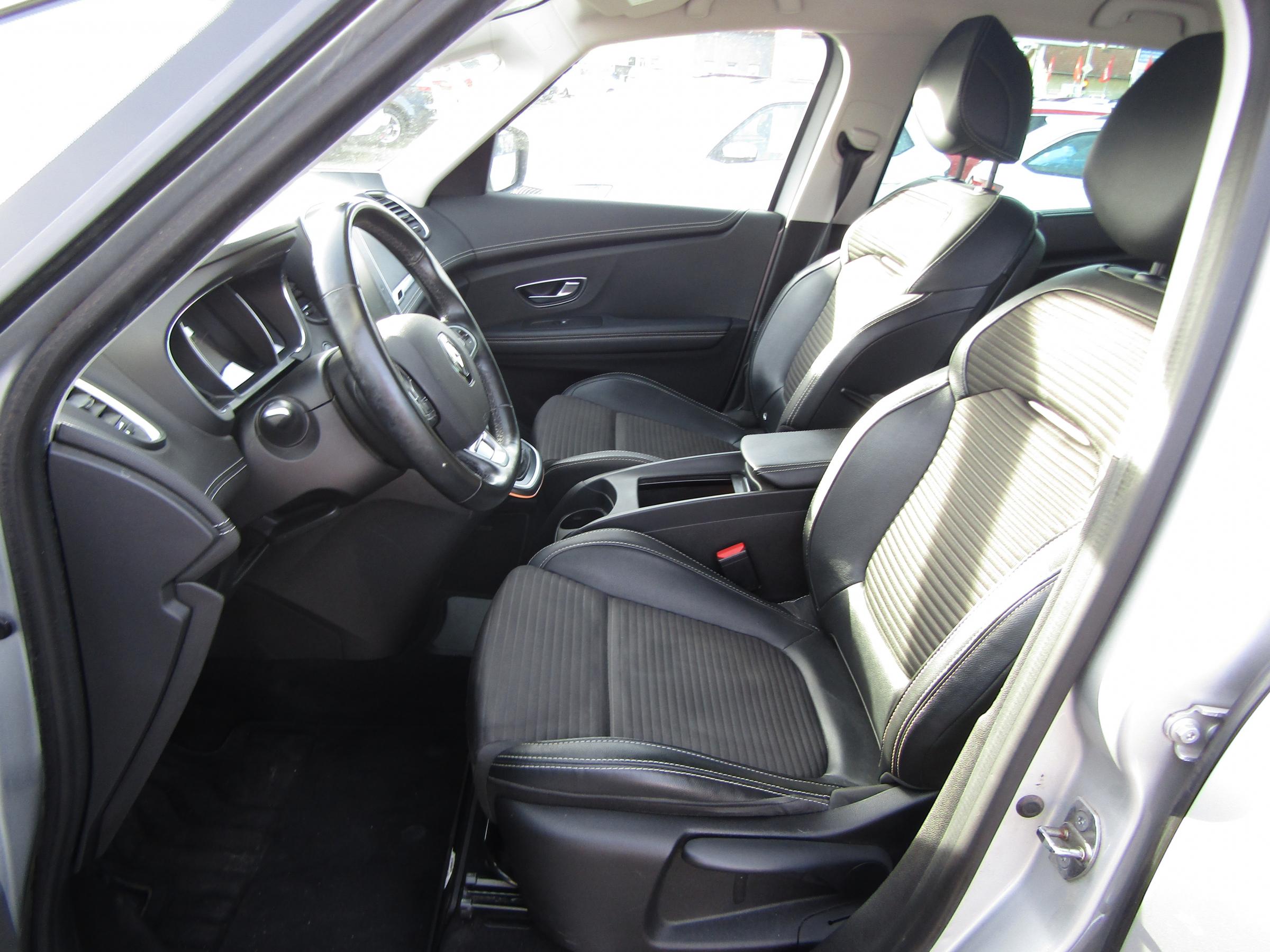 Renault Grand Scénic, 2017 - pohled č. 9