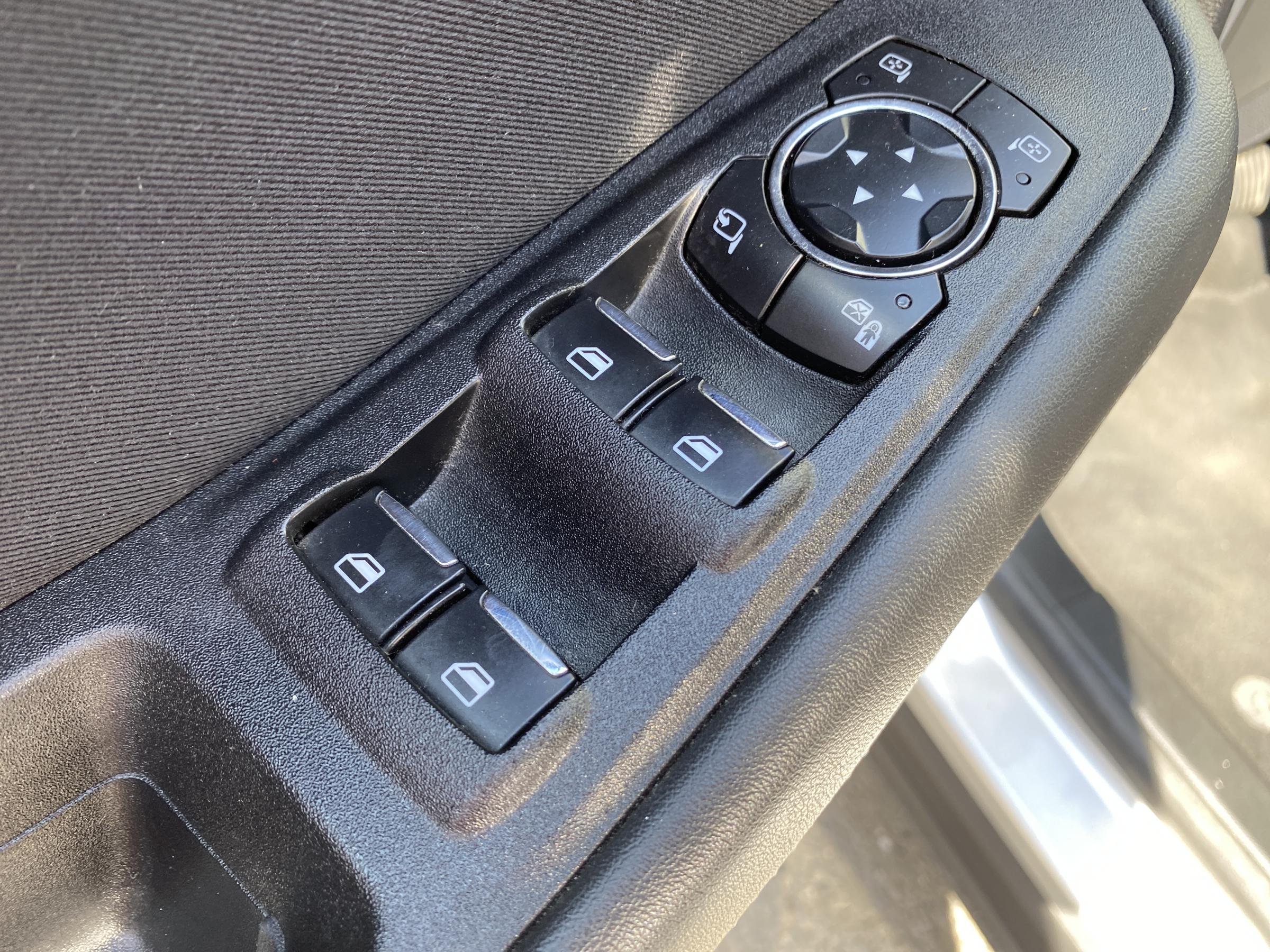 Ford S-MAX, 2015 - pohled č. 15