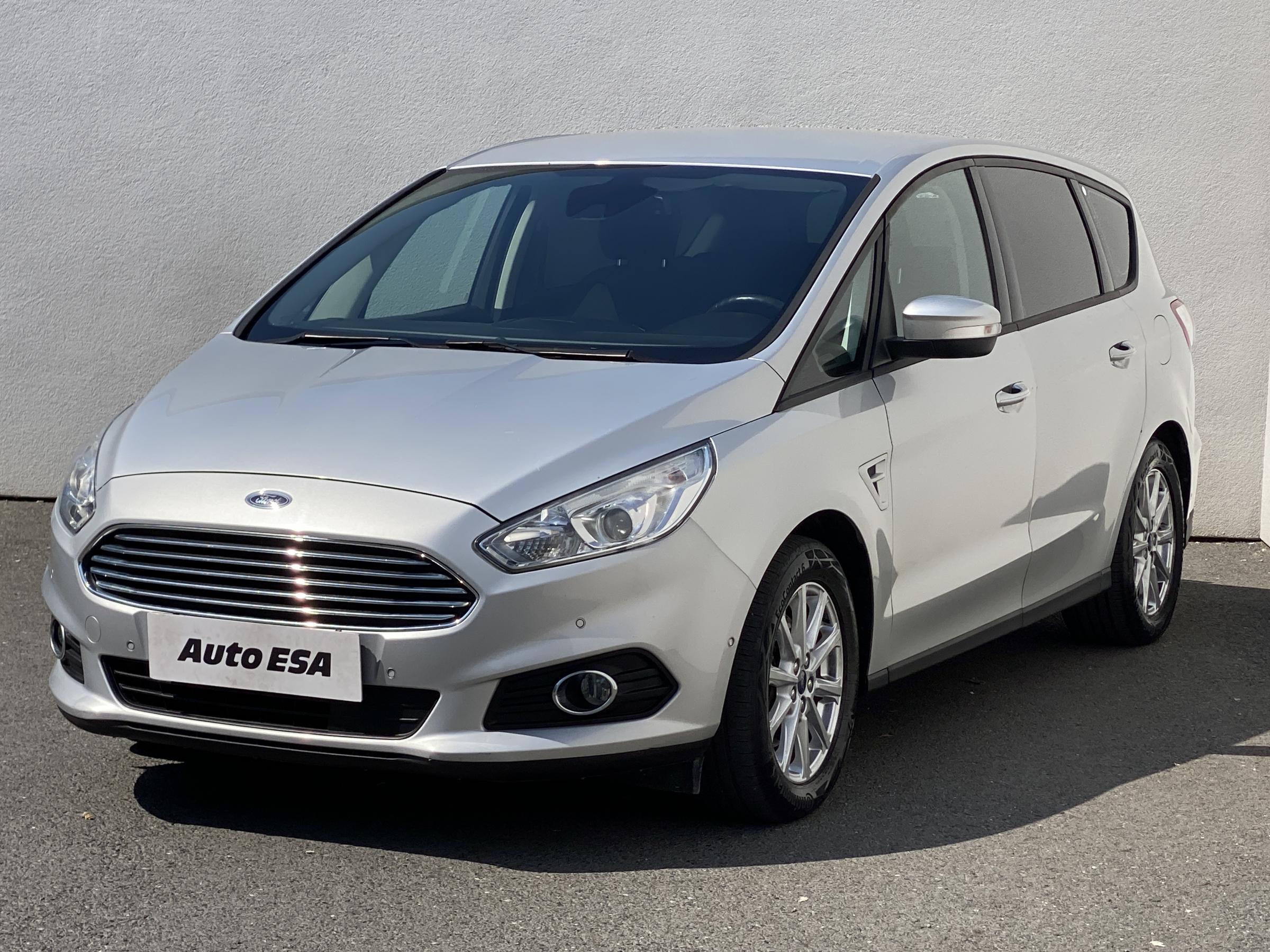 Ford S-MAX, 2015 - pohled č. 3