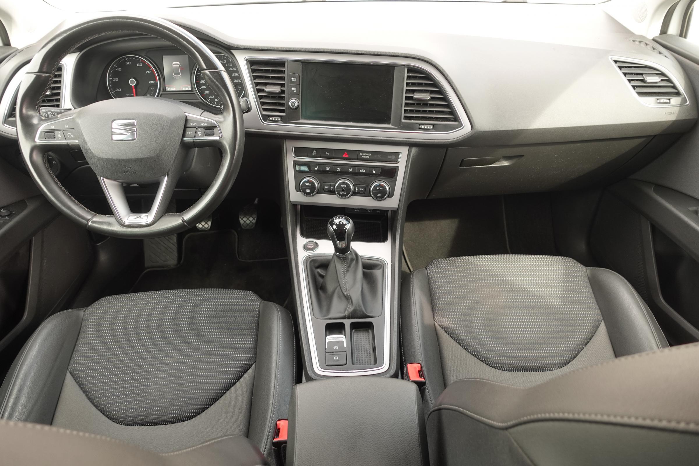 Seat Leon, 2019 - pohled č. 8