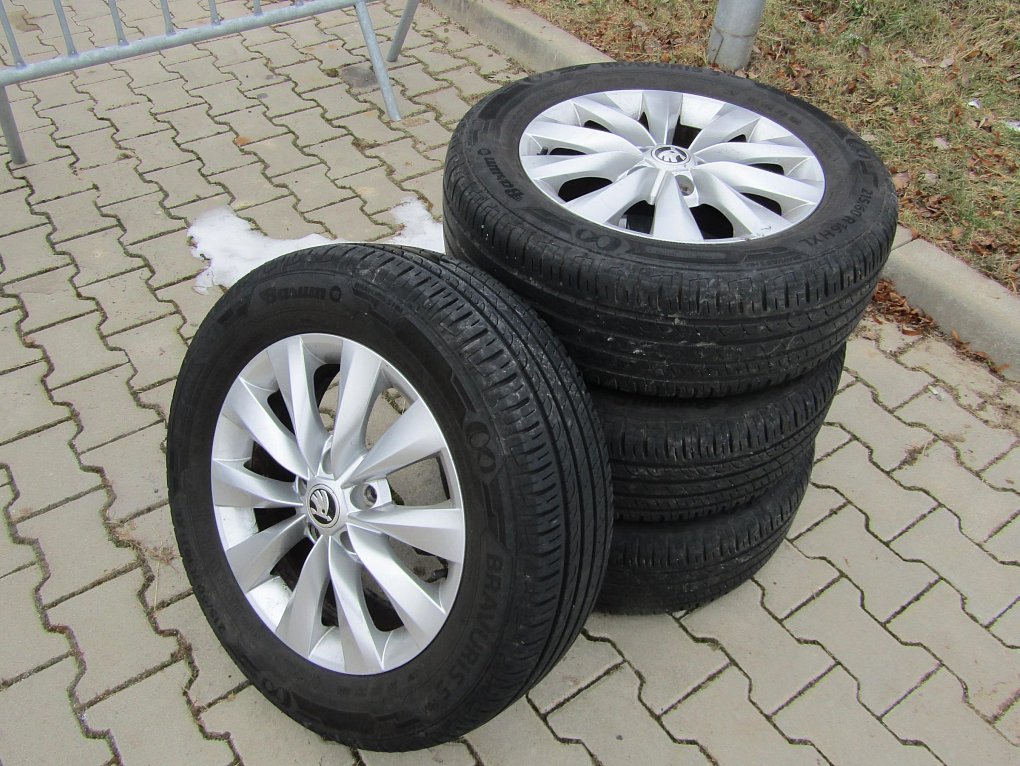 Škoda Karoq 1.6 TDi Ambition