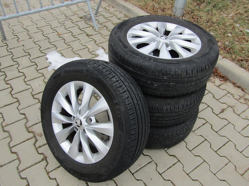 Škoda Karoq 1.6 TDi Ambition