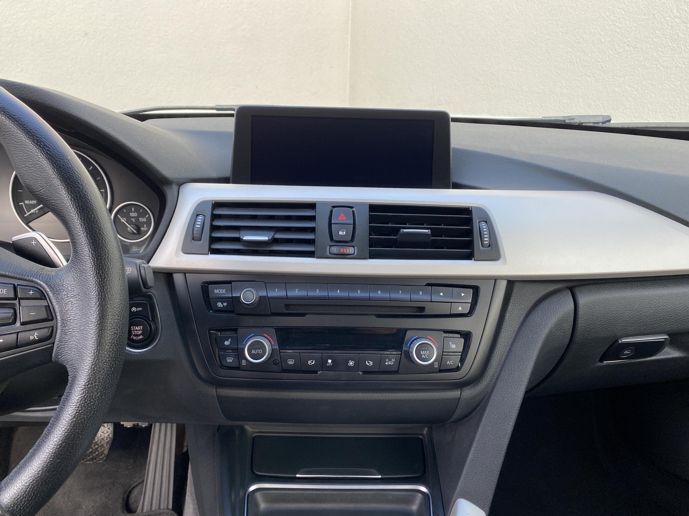 BMW Řada 3, 2013 - pohled č. 10