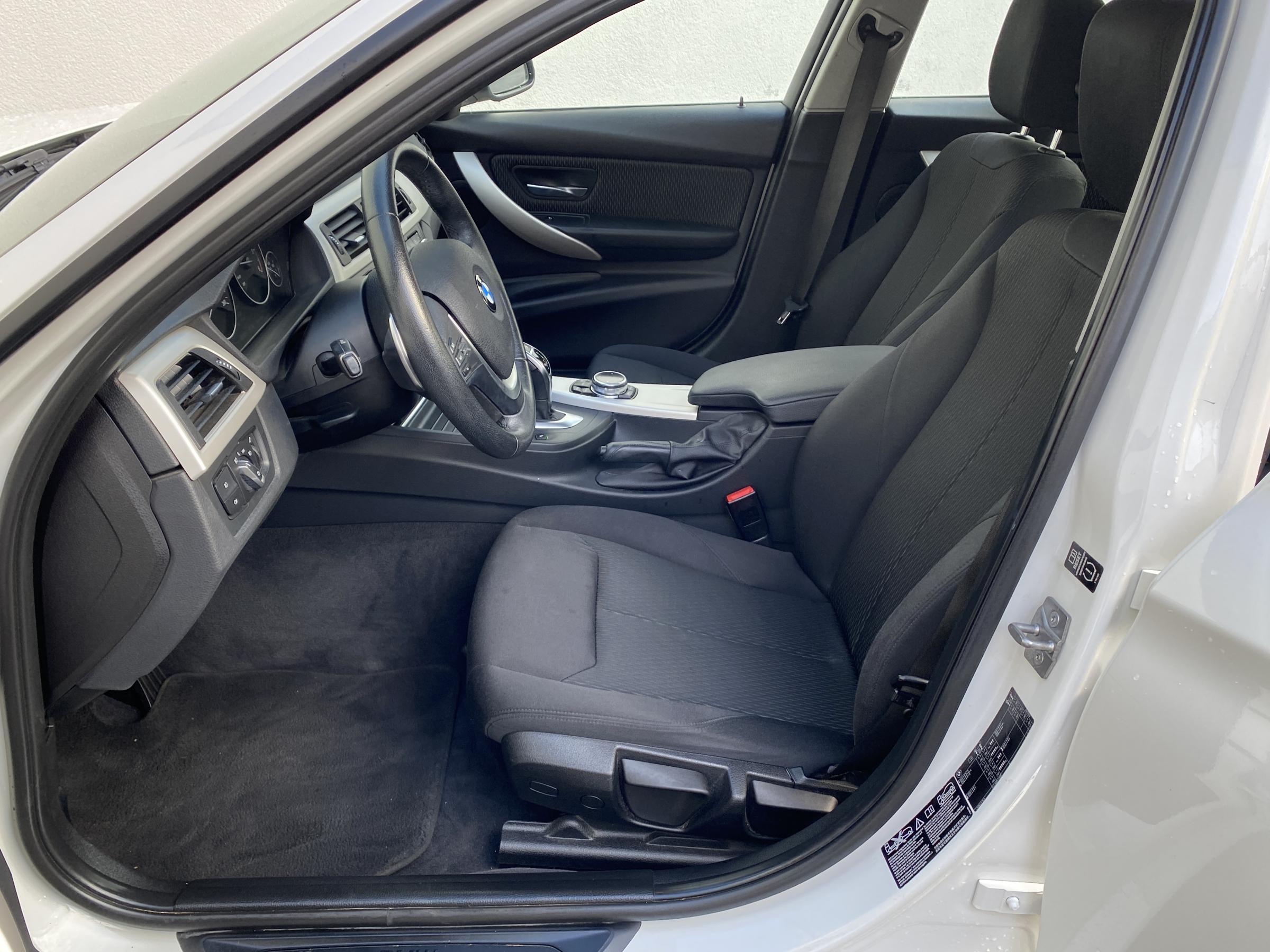 BMW Řada 3, 2013 - pohled č. 14