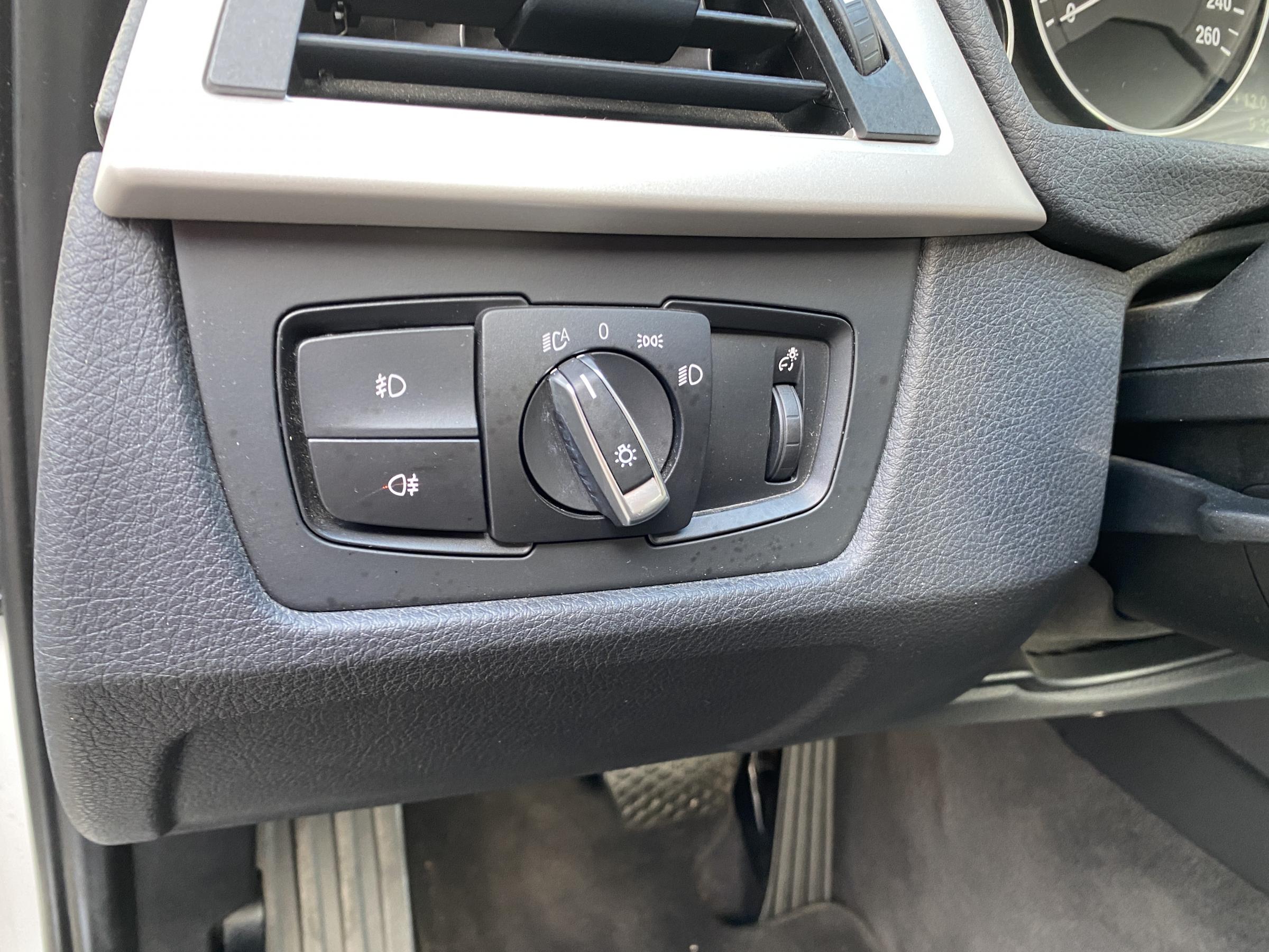 BMW Řada 3, 2013 - pohled č. 18