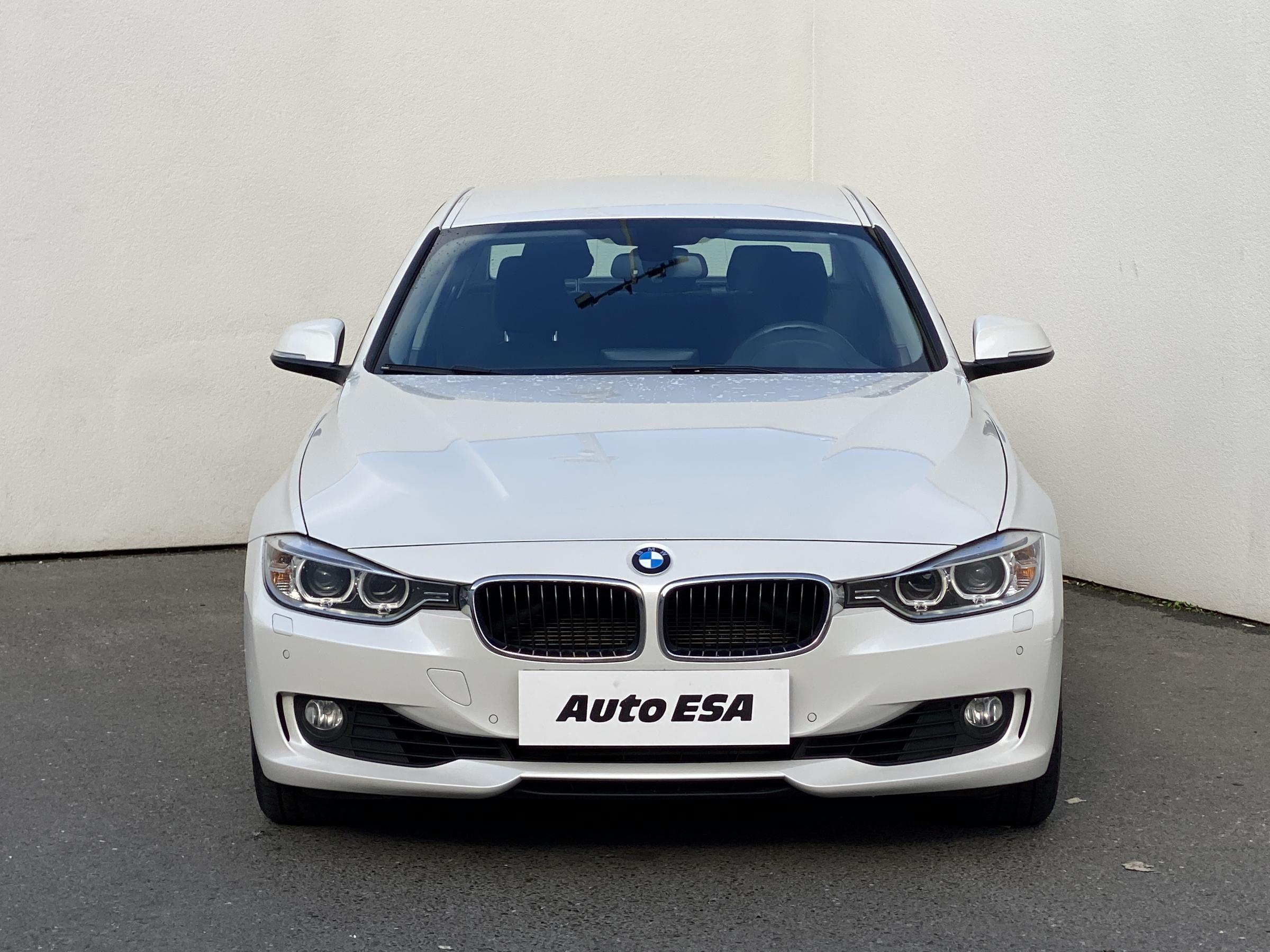 BMW Řada 3, 2013 - pohled č. 2