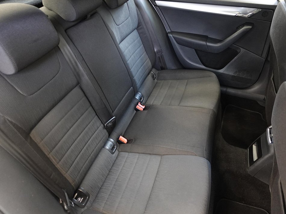 Škoda Octavia III 1.6TDi Elegance