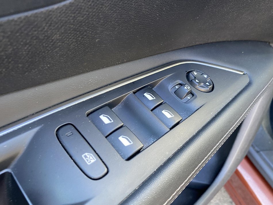 Peugeot 3008 1.5 HDi Allure