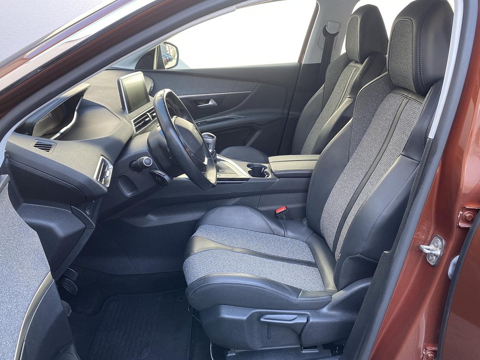 Peugeot 3008 1.5 HDi Allure