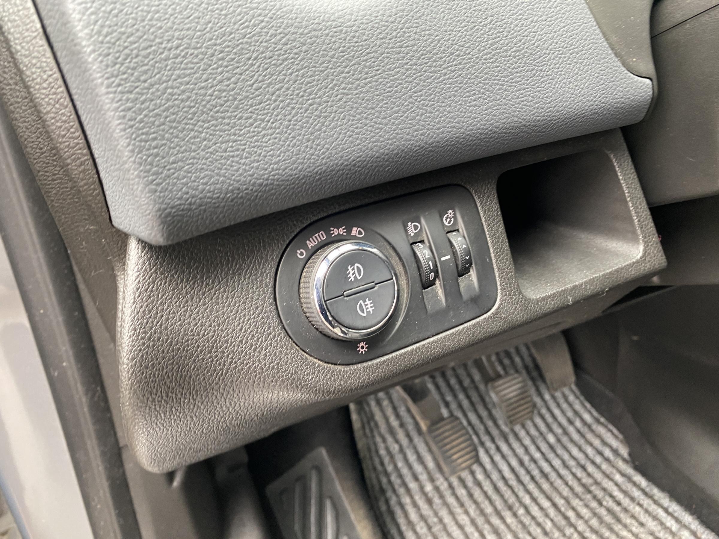 Opel Meriva, 2011 - pohled č. 14