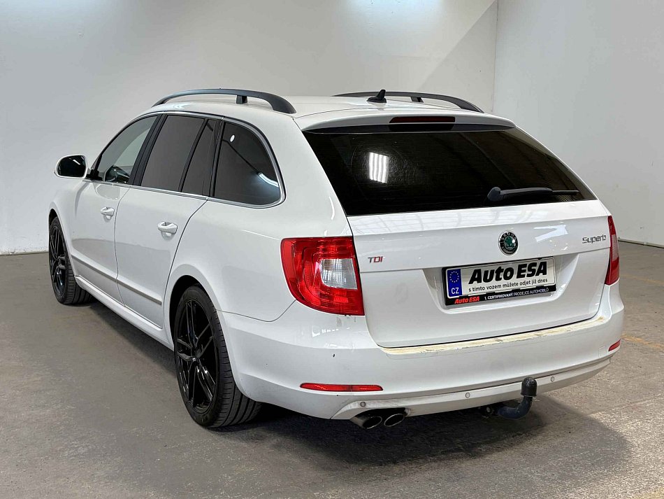 Škoda Superb II 2.0 TDi Elegance