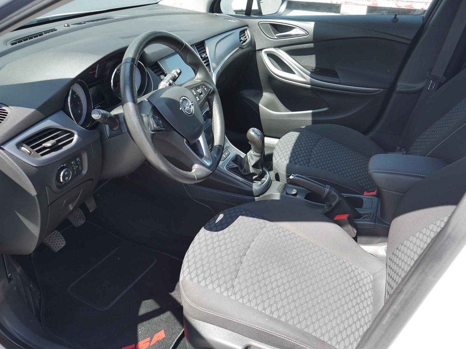 Opel Astra 1.4T 