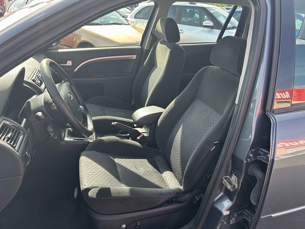 Ford Mondeo 1.8 16V 