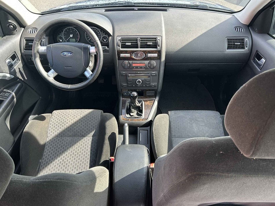 Ford Mondeo 1.8 16V 