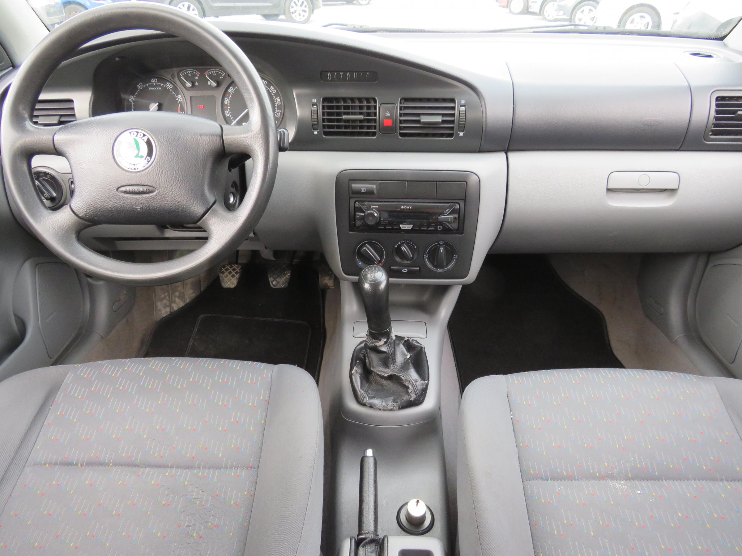 Škoda Octavia, 2003 - pohled č. 9