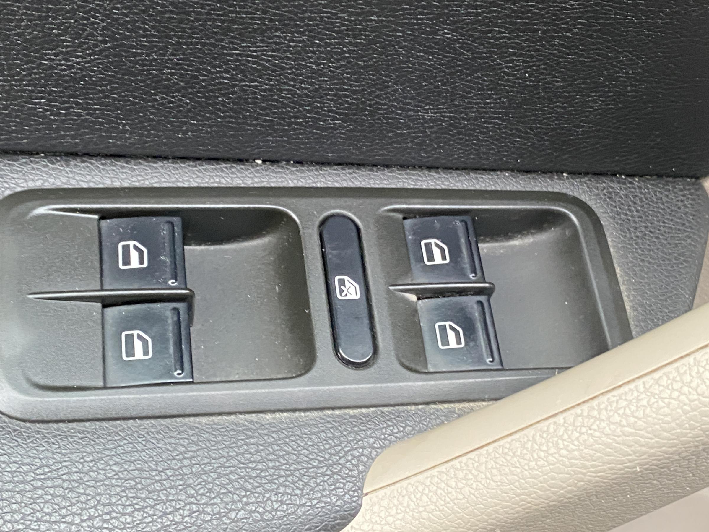 Škoda Yeti, 2012 - pohled č. 11