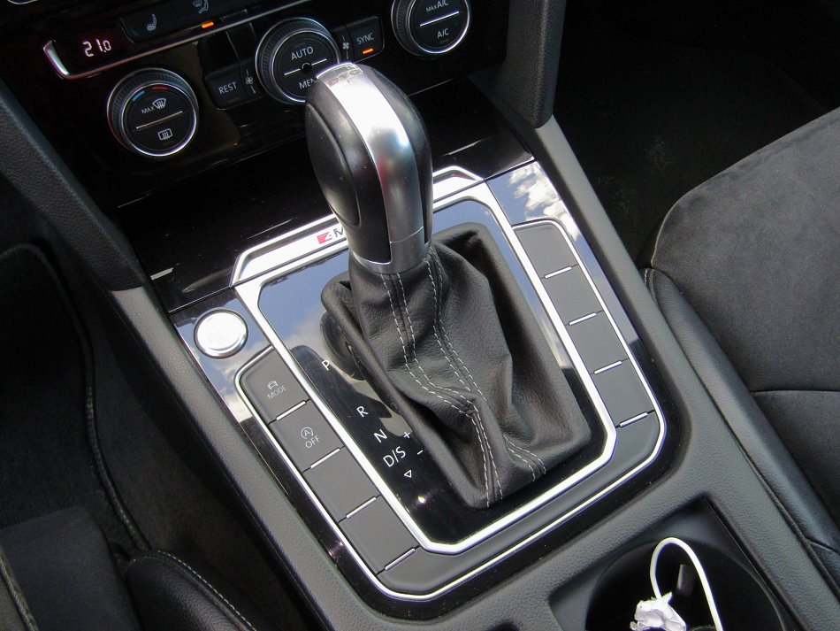 Volkswagen Arteon 2.0 TDi R-Line 4x4