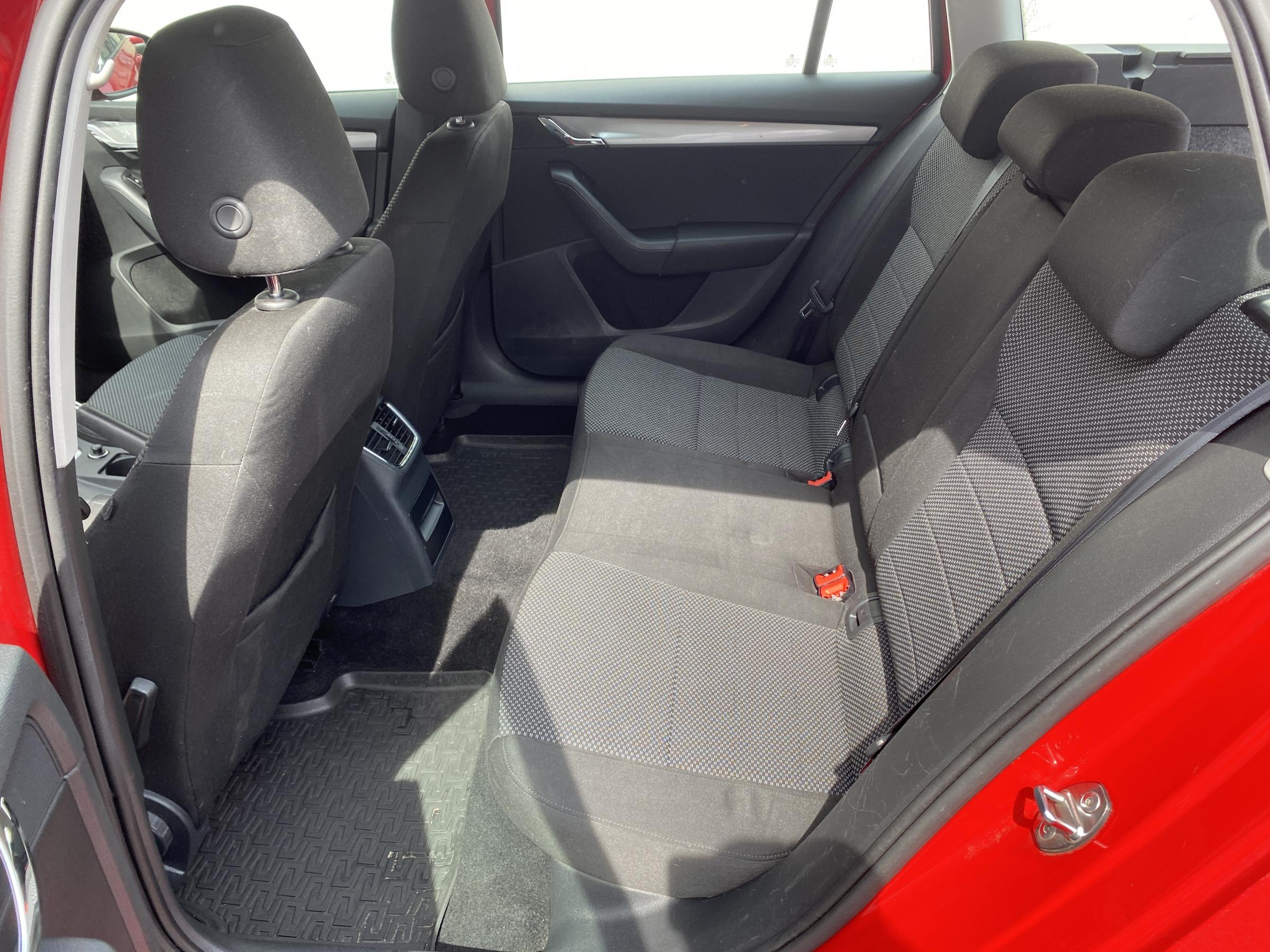 Škoda Octavia III, 2015 - pohled č. 12