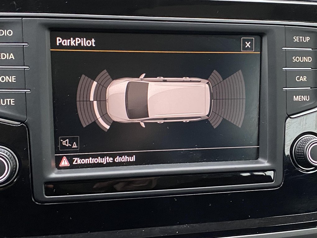 Volkswagen Touran 2.0 TDi 