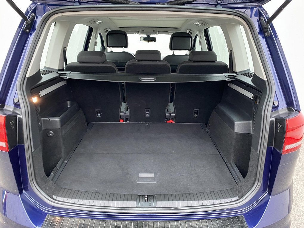 Volkswagen Touran 2.0 TDi 