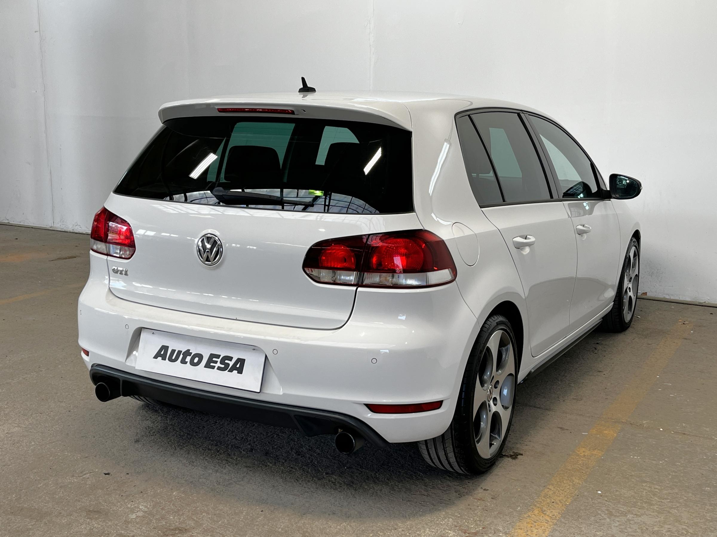 Volkswagen Golf, 2010 - pohled č. 4