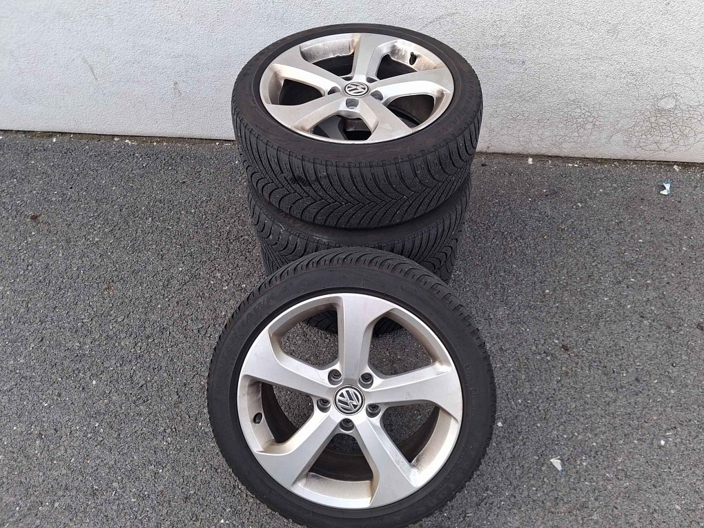 Volkswagen Golf 2.0 TSi GTi