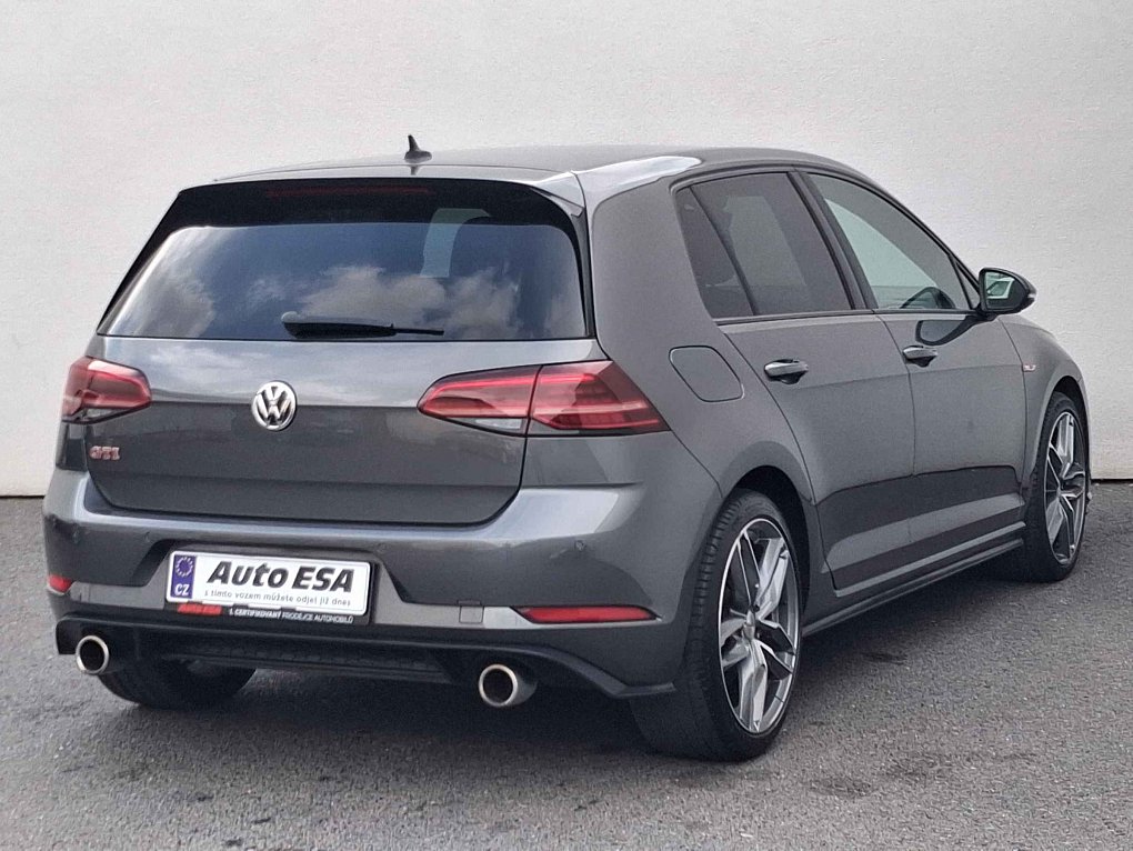 Volkswagen Golf 2.0 TSi GTi