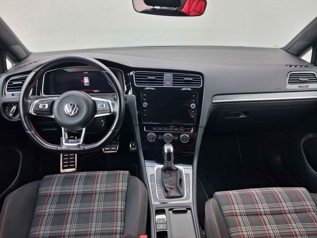 Volkswagen Golf 2.0 TSi GTi
