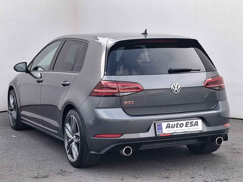 Volkswagen Golf 2.0 TSi GTi