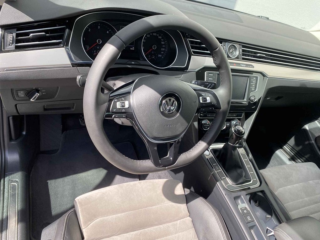 Volkswagen Passat 2.0TDi Highline