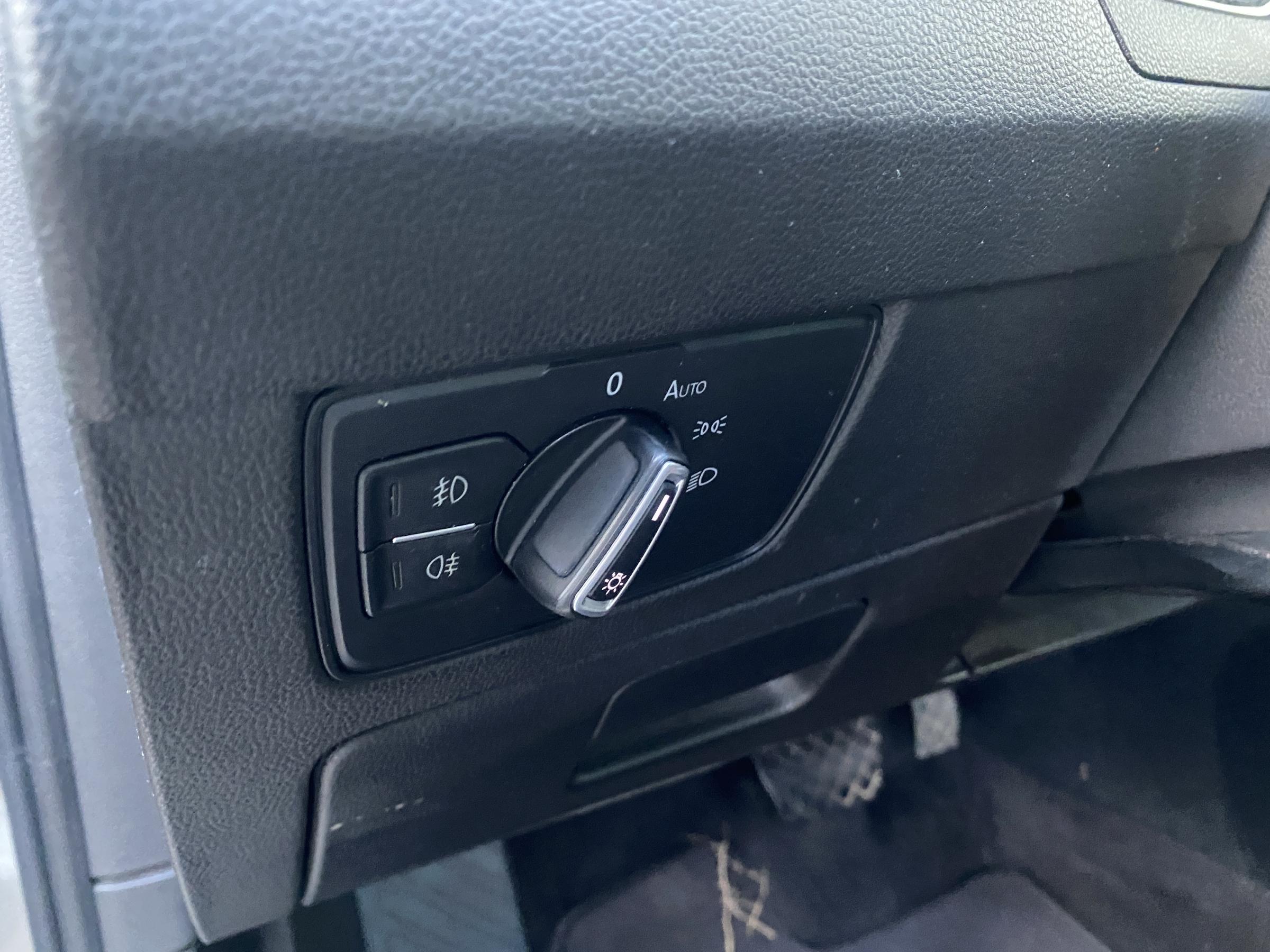 Volkswagen Passat, 2015 - pohled č. 16