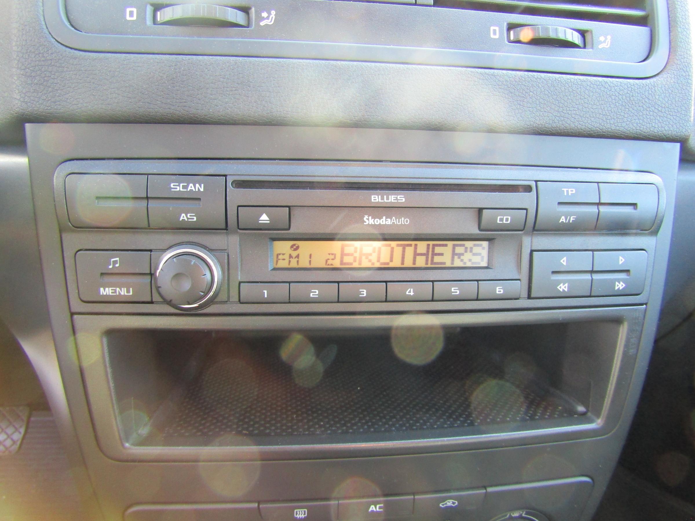 Škoda Yeti, 2012 - pohled č. 12