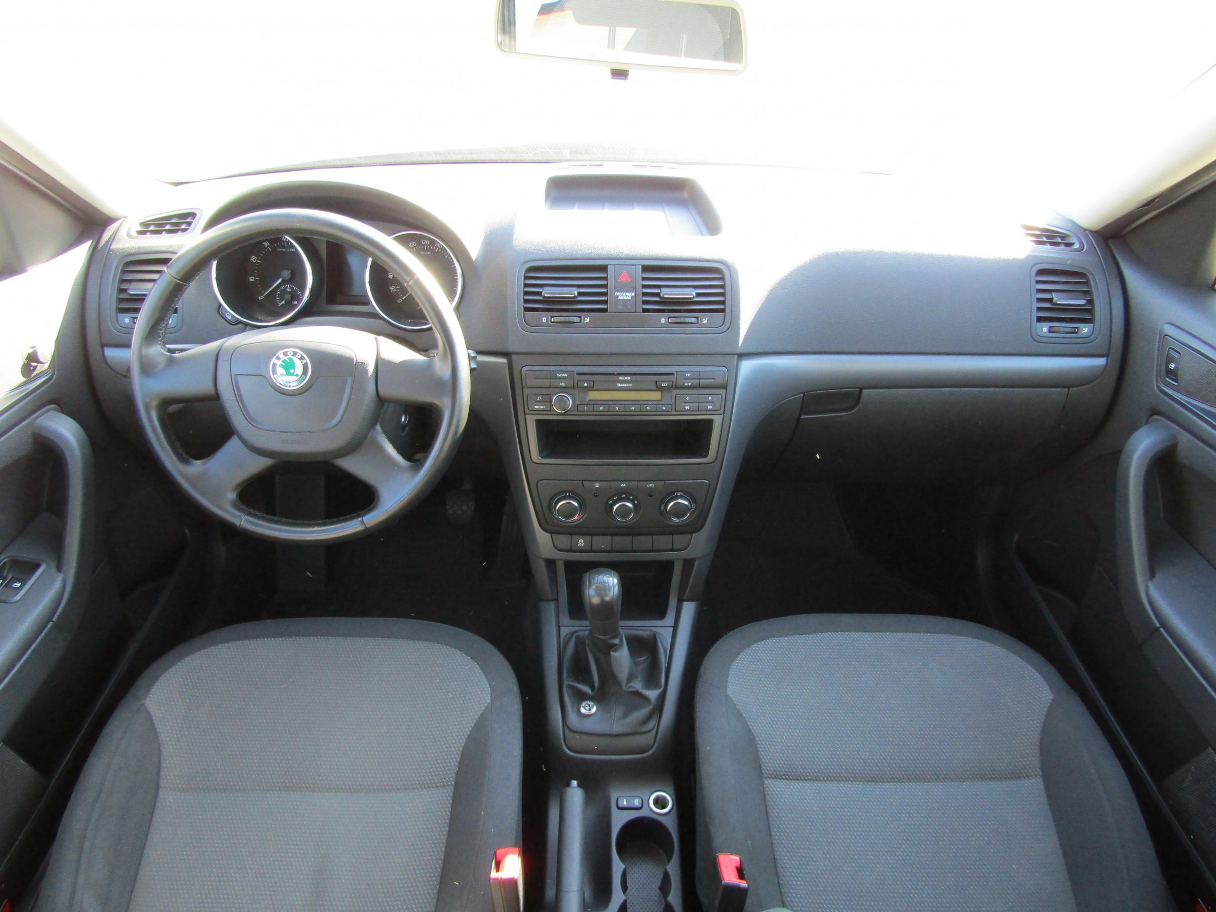 Škoda Yeti, 2012 - pohled č. 8