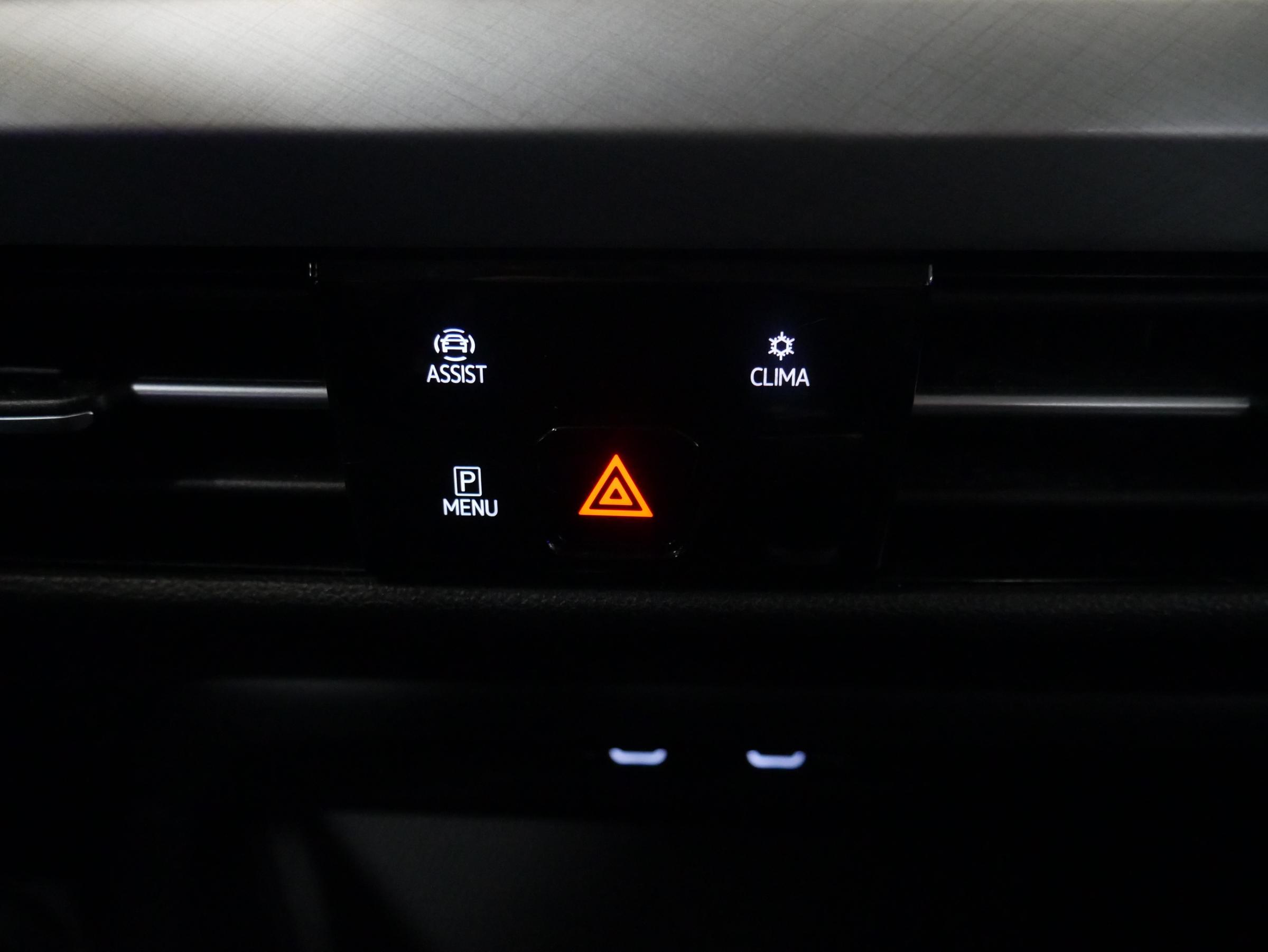 Volkswagen Golf, 2020 - pohled č. 14