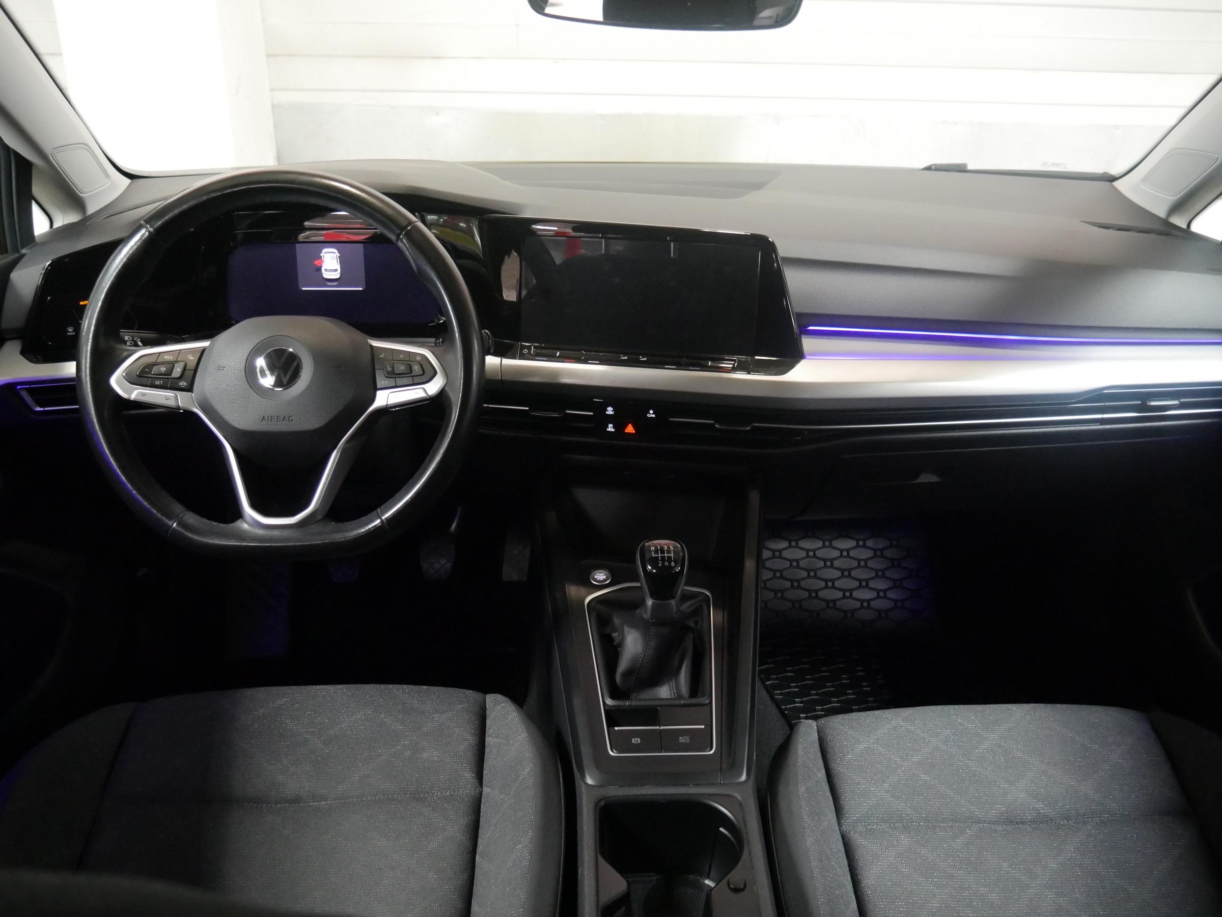 Volkswagen Golf, 2020 - pohled č. 7