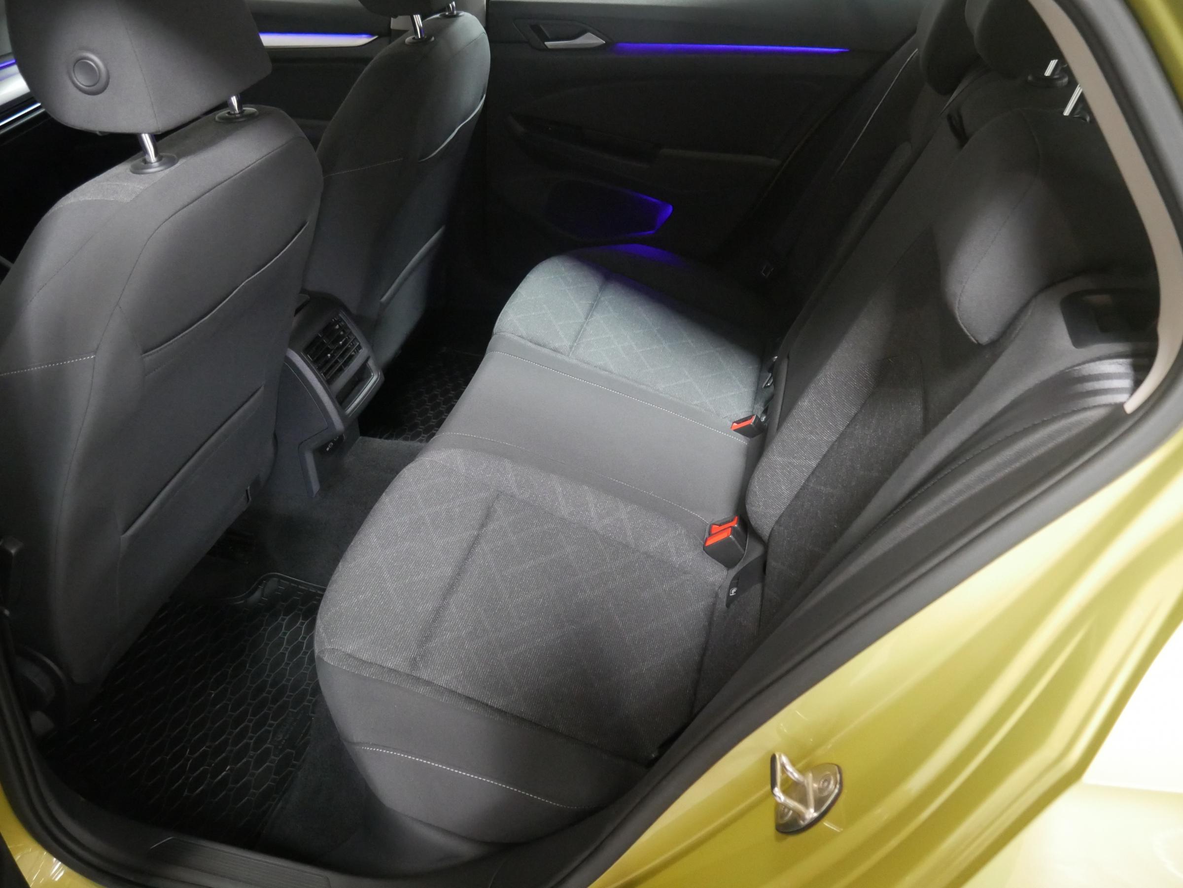 Volkswagen Golf, 2020 - pohled č. 9