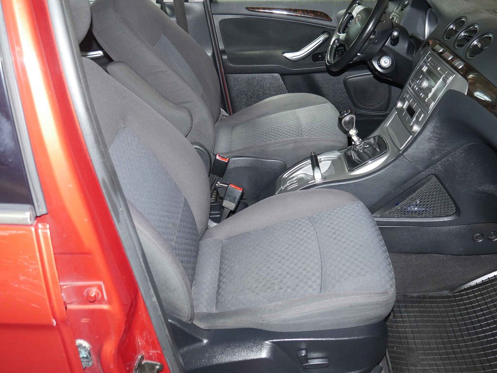 Ford Galaxy 2.0 TDCi  7míst
