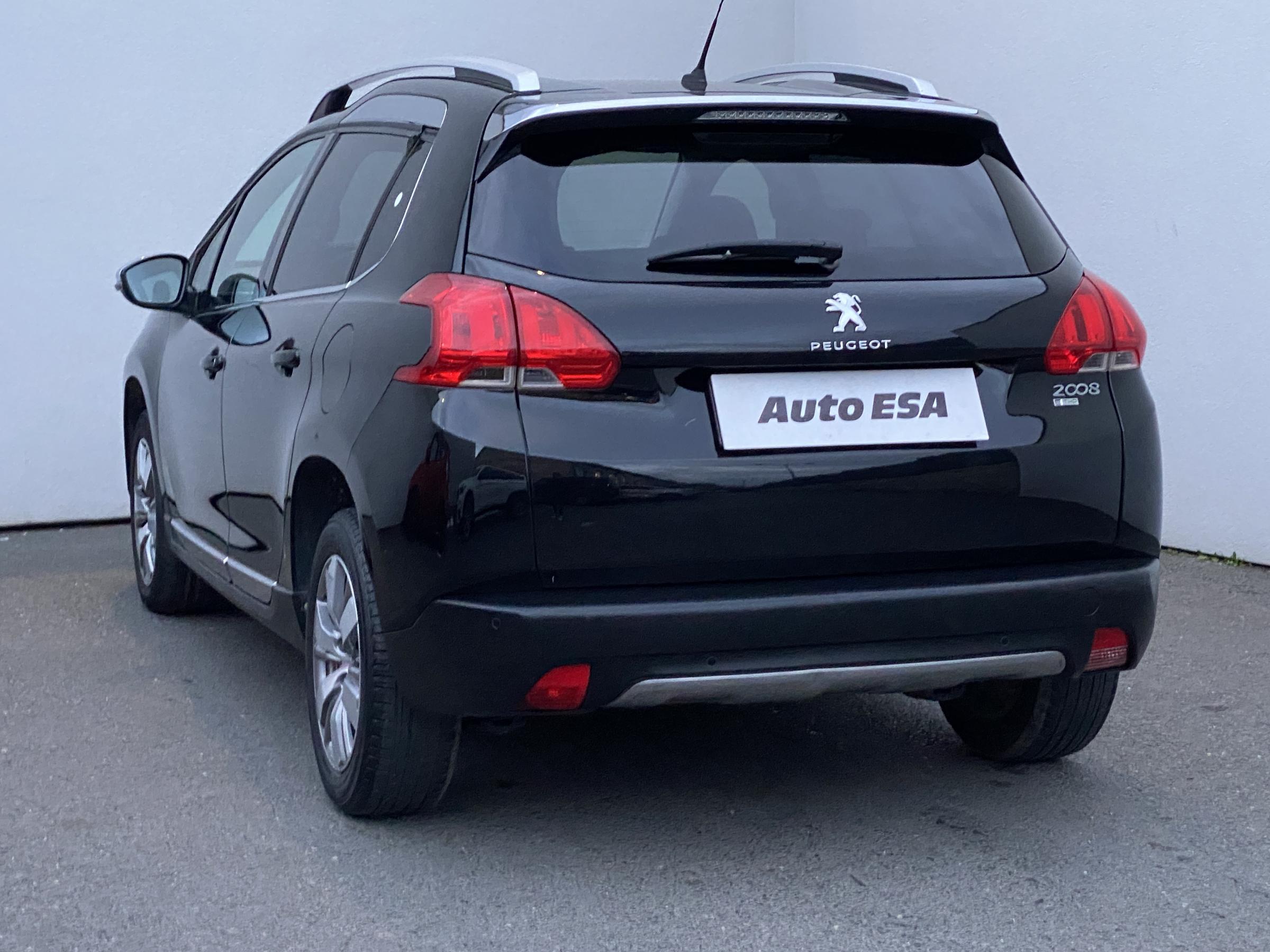 Peugeot 2008, 2015 - pohled č. 6