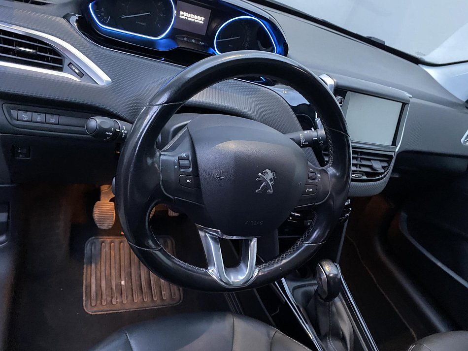 Peugeot 2008 1.2 e-THP Allure