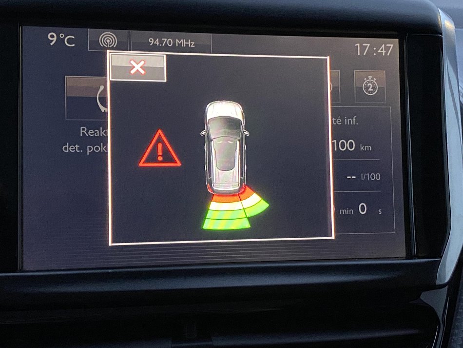 Peugeot 2008 1.2 e-THP Allure