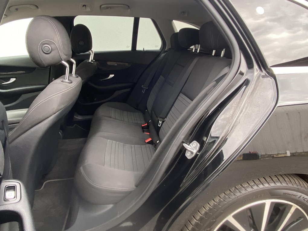 Mercedes-Benz Třída C 2.0 Avantgarde C220d