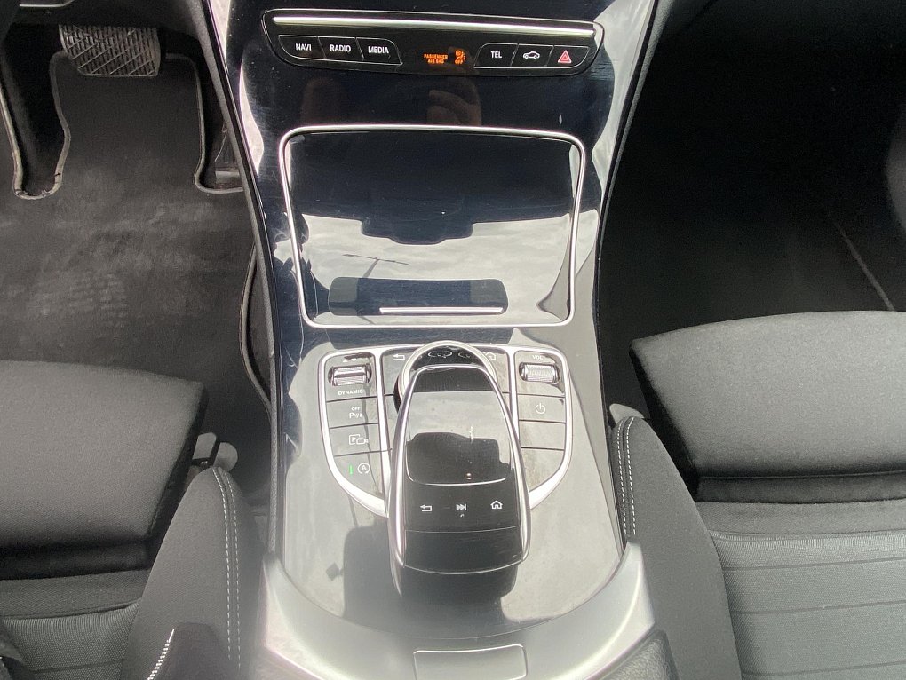 Mercedes-Benz Třída C 2.0 Avantgarde C220d