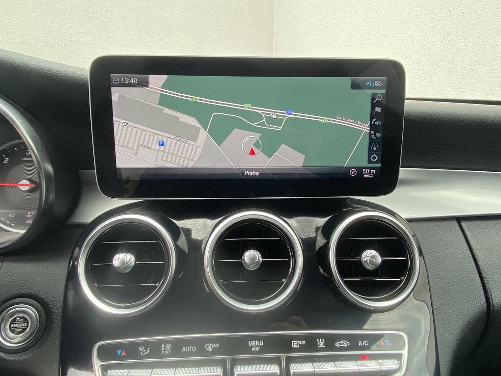 Mercedes-Benz Třída C 2.0 Avantgarde C220d