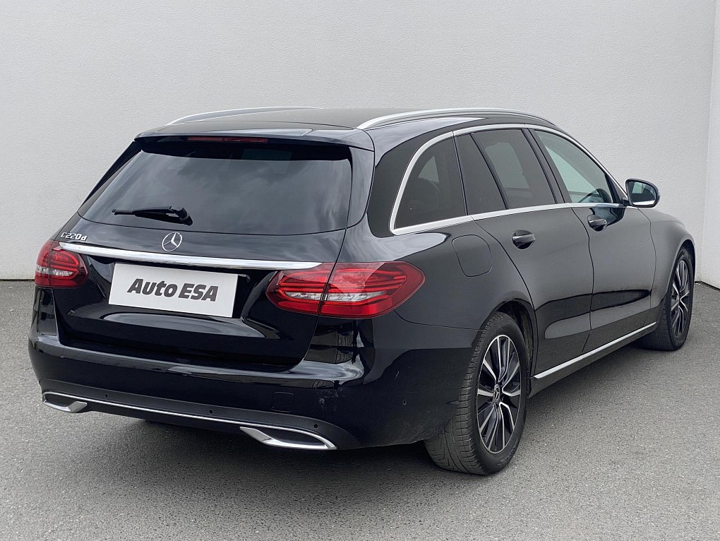 Mercedes-Benz Třída C 2.0 Avantgarde C220d