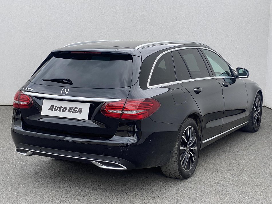 Mercedes-Benz Třída C 2.0 Avantgarde C220d