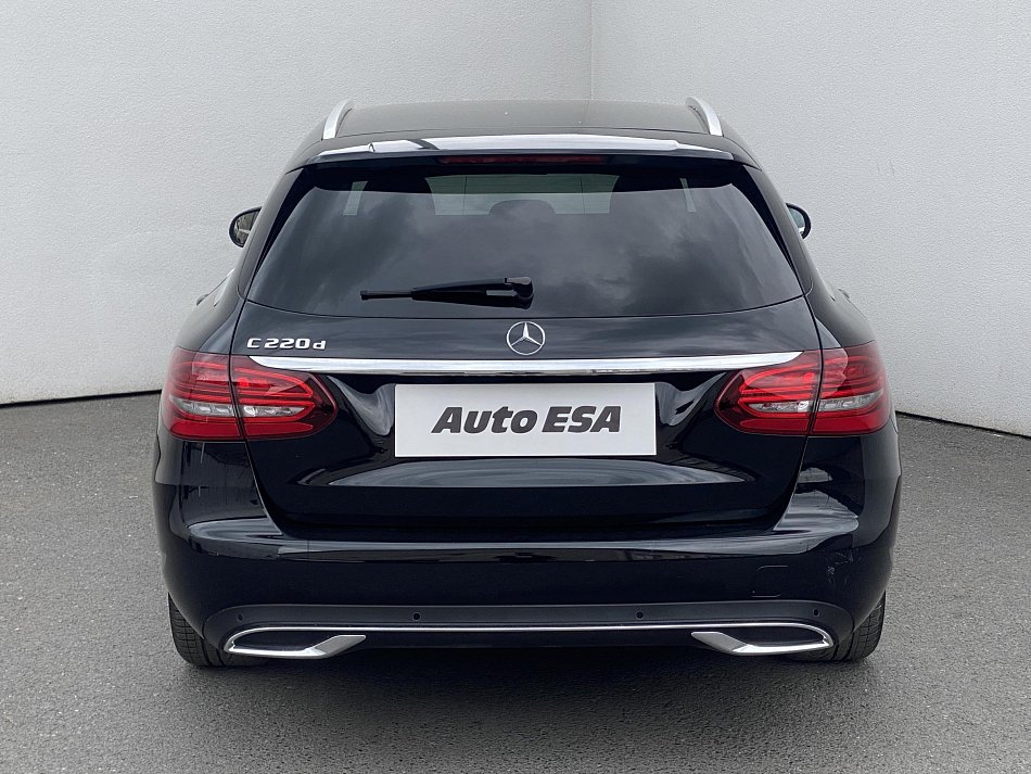 Mercedes-Benz Třída C 2.0 Avantgarde C220d