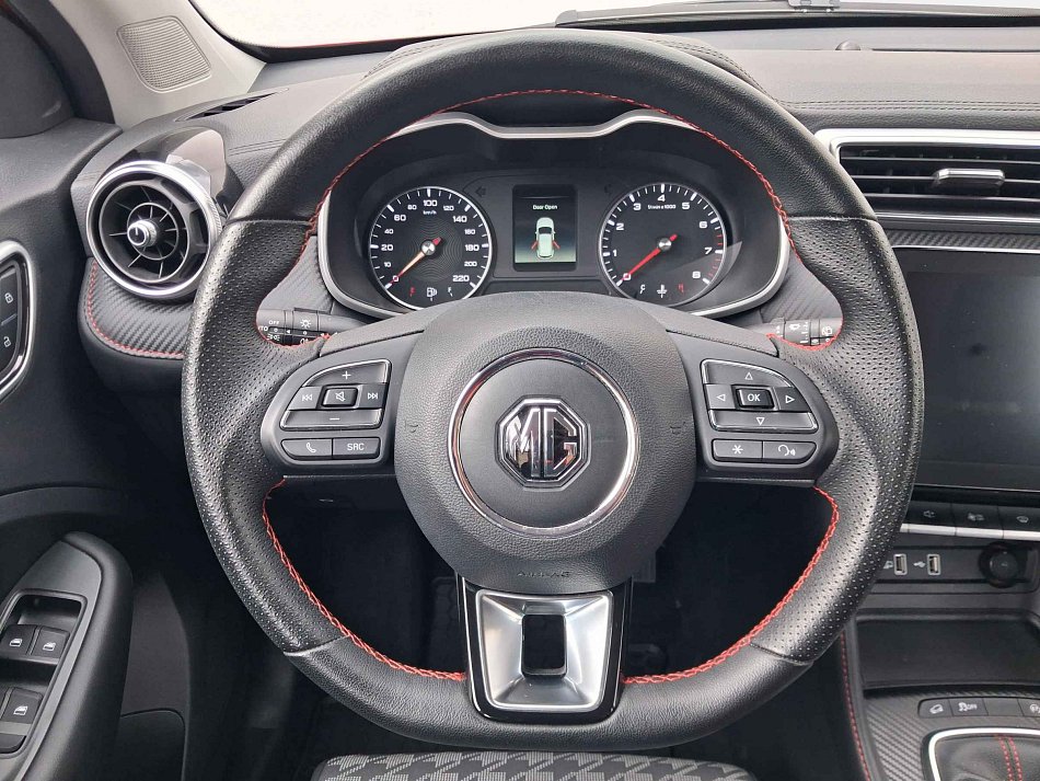 MG ZS 1.5i 