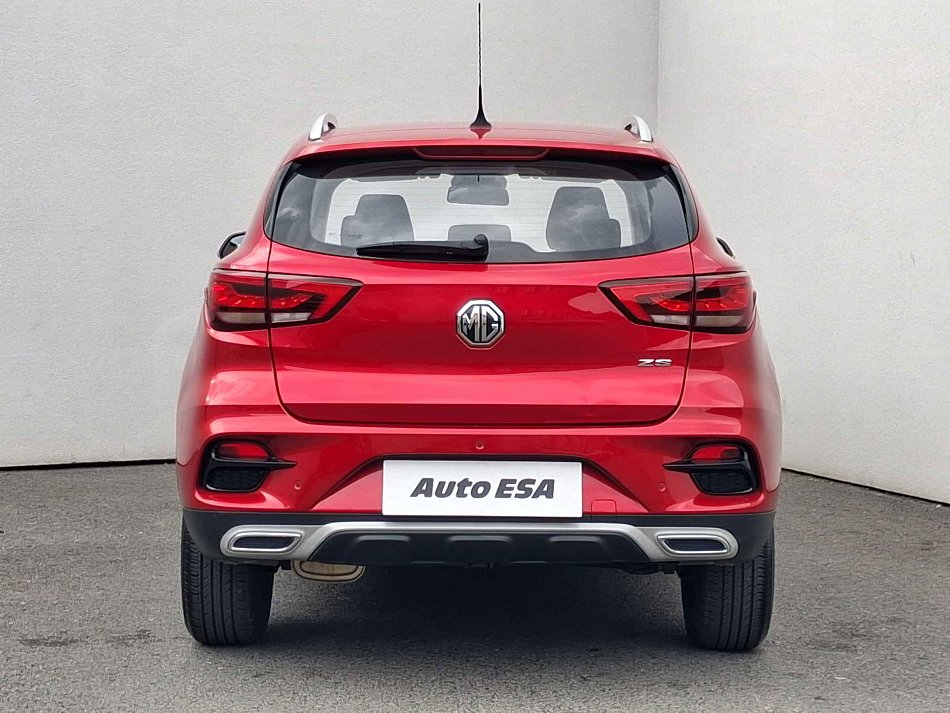 MG ZS 1.5i 