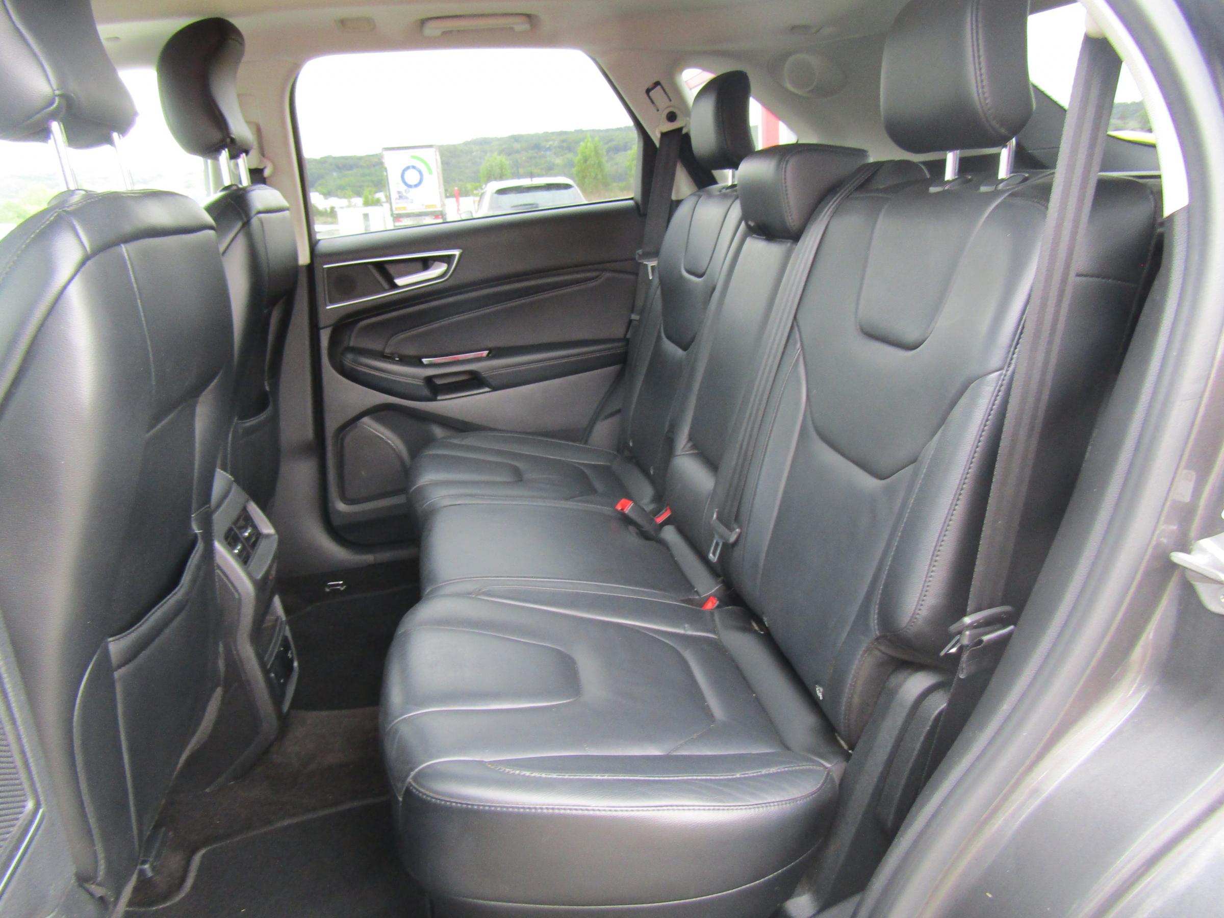 Ford Edge, 2016 - pohled č. 9